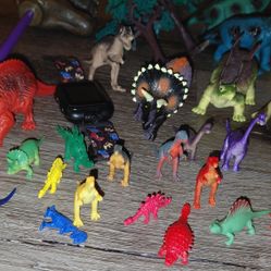 Small And Medium Dinosaur Bundle