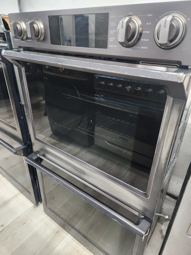 Double Oven 30-Inch Electric Samsung Black Stainless