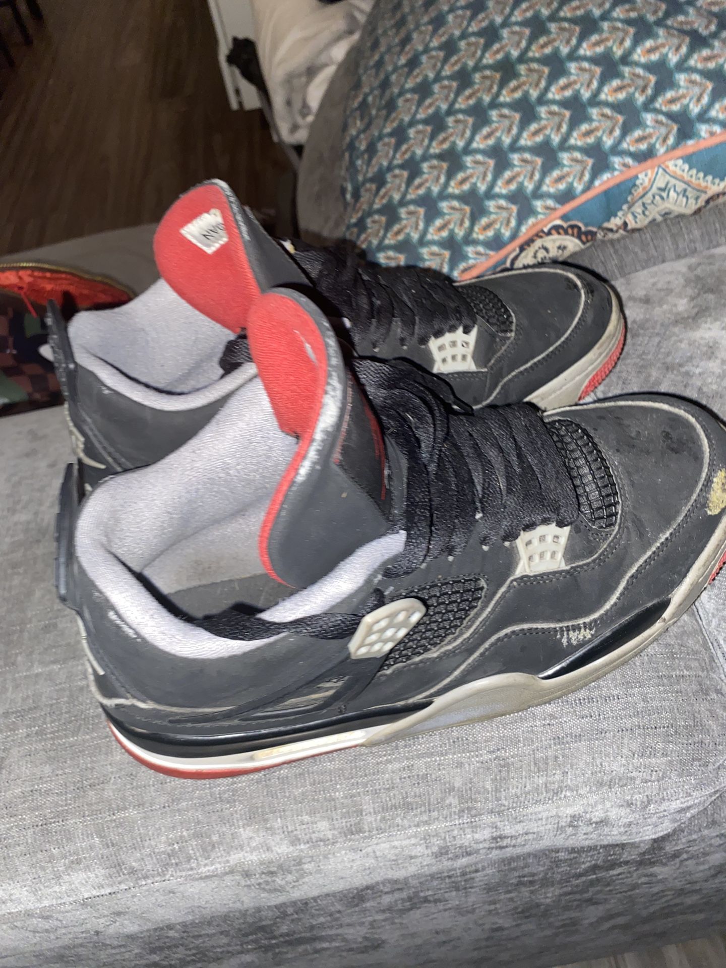 Jordan 4s