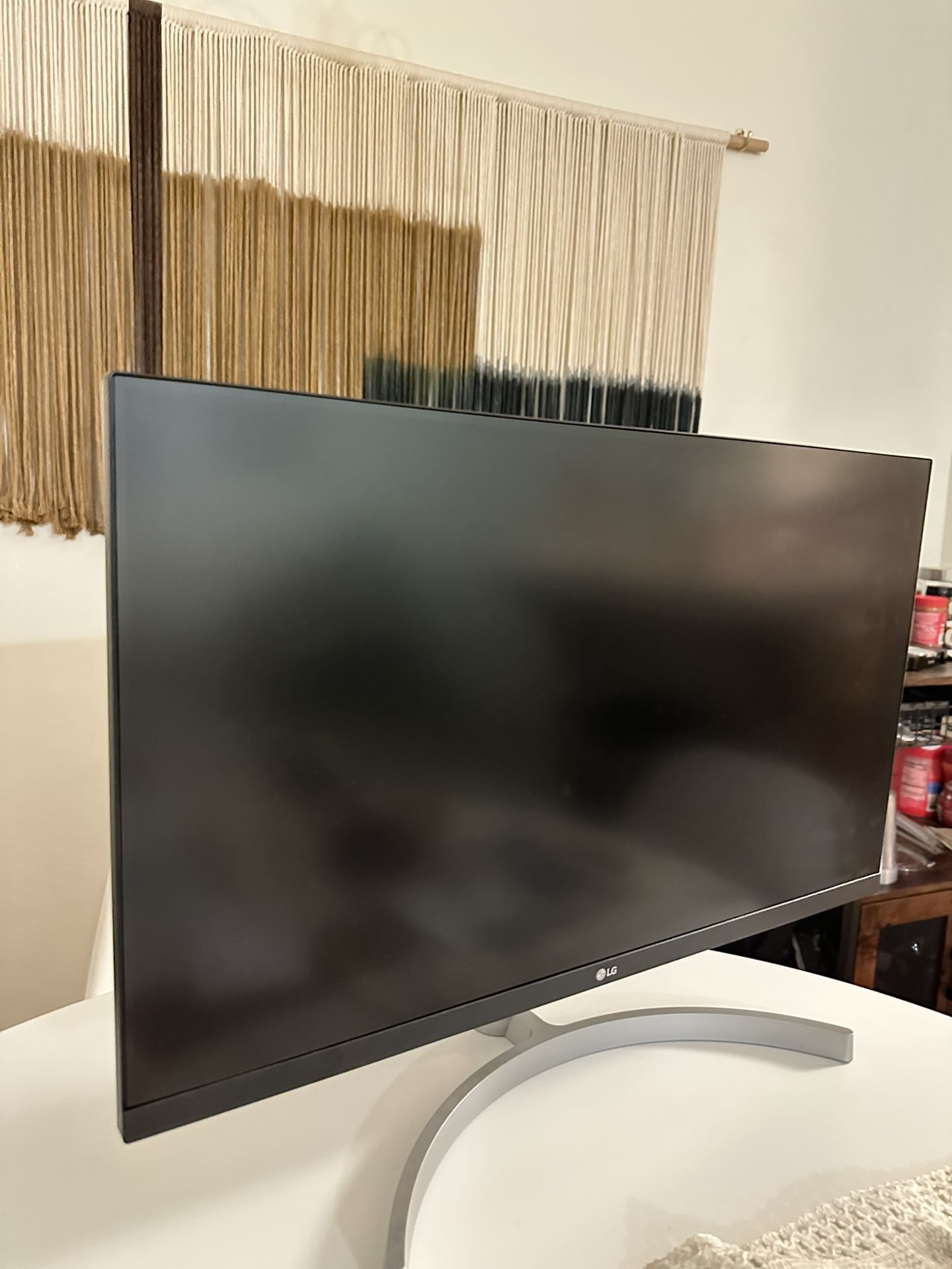 LG 27in Monitor 75Hz Great For Gaming