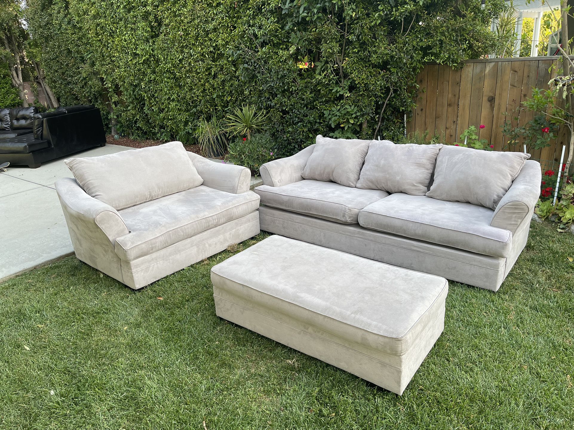 Free Couch Set with Ottoman 