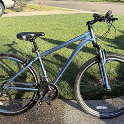Schwinn Trailway Hybrid Bike, 700c Inch Wheel, 21 Speeds, Blue