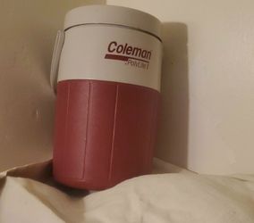 Coleman Polylite Red and White Jug