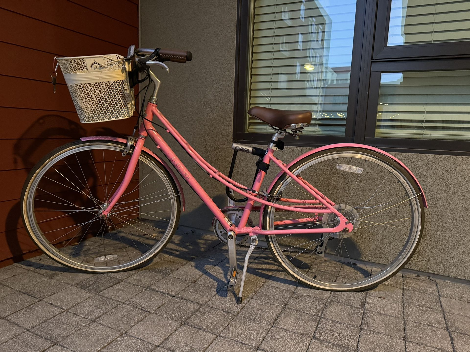 Electra Loft Bike - Pink