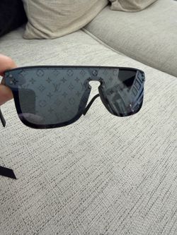 LV Louis Vuitton sunglasses