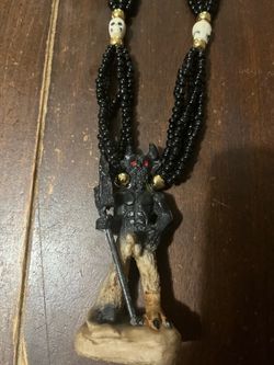 Escapulario diablito negro