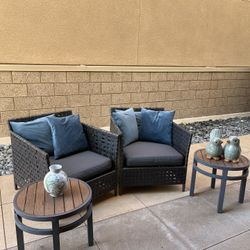 High End Patio Set (statues not included)