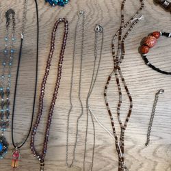 Jewelry Lot GOING IN TRASH THIS WEEK