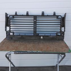 2019-2021 Chevy Silverado Front Airshutter 