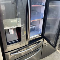 Samsung Four Door Beverage Door Fridge 