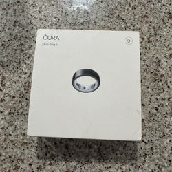 Oura Ring 4 Size 9 Black- Like New