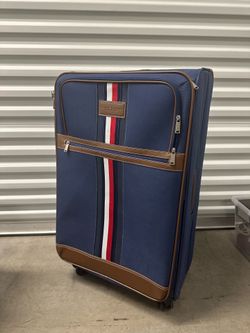 New Tommy Hilfiger Luggage - Check In Size