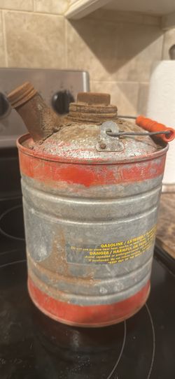 Rad barn find 5 gallon vintage gas can Metal