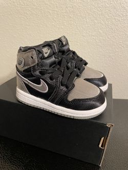 BRAND NEW Jordan Kids' Retro High OG Shoes, Size 4c 