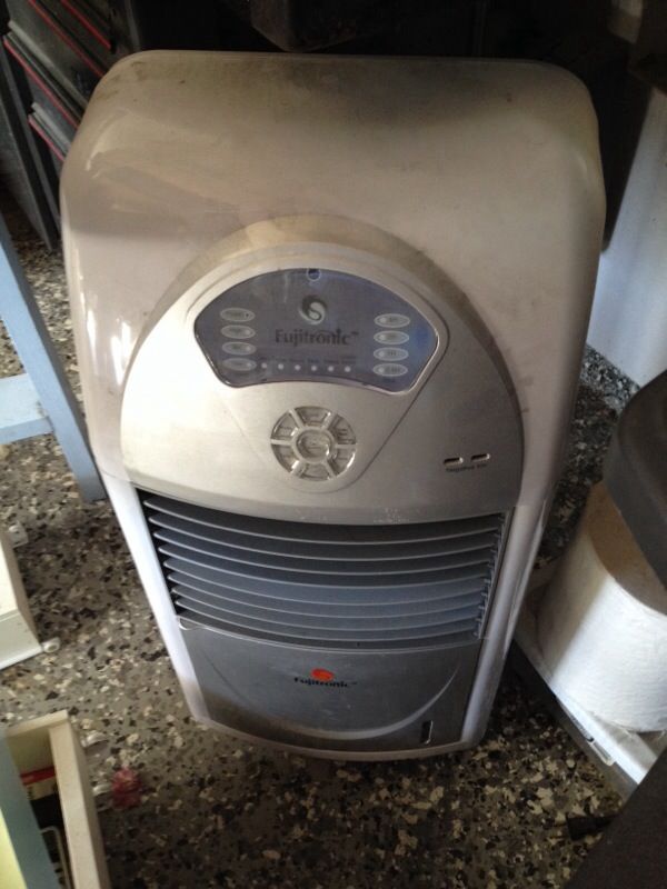 Fujitronic air cooler/fan/humidifier/ionic air purifier