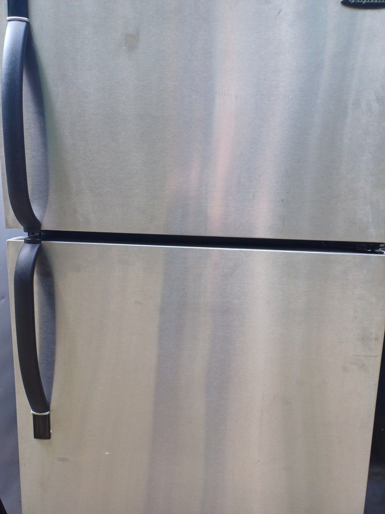 Stainless Refrigerator Excellente Working Condition