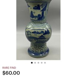 Antique chinese Blue And White *rare * Find Vase 
