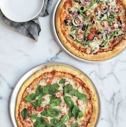 NEW Nordic Ware Pizza Pan set