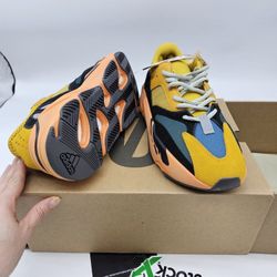 Yeezy Adidas Boost 700 Size 7 In Men 