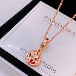 Pandora rose gold necklace