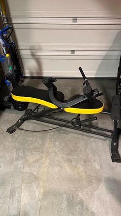 Weight bench with leg extension