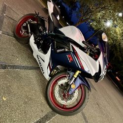 2024 Suzuki GSXR 750 Motorcycle Only 340 Clean miles!