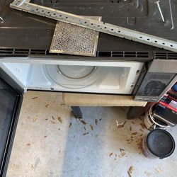 Microwave oven smoking machine