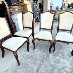 Big Expandable Dining Table And 6 Chairs 