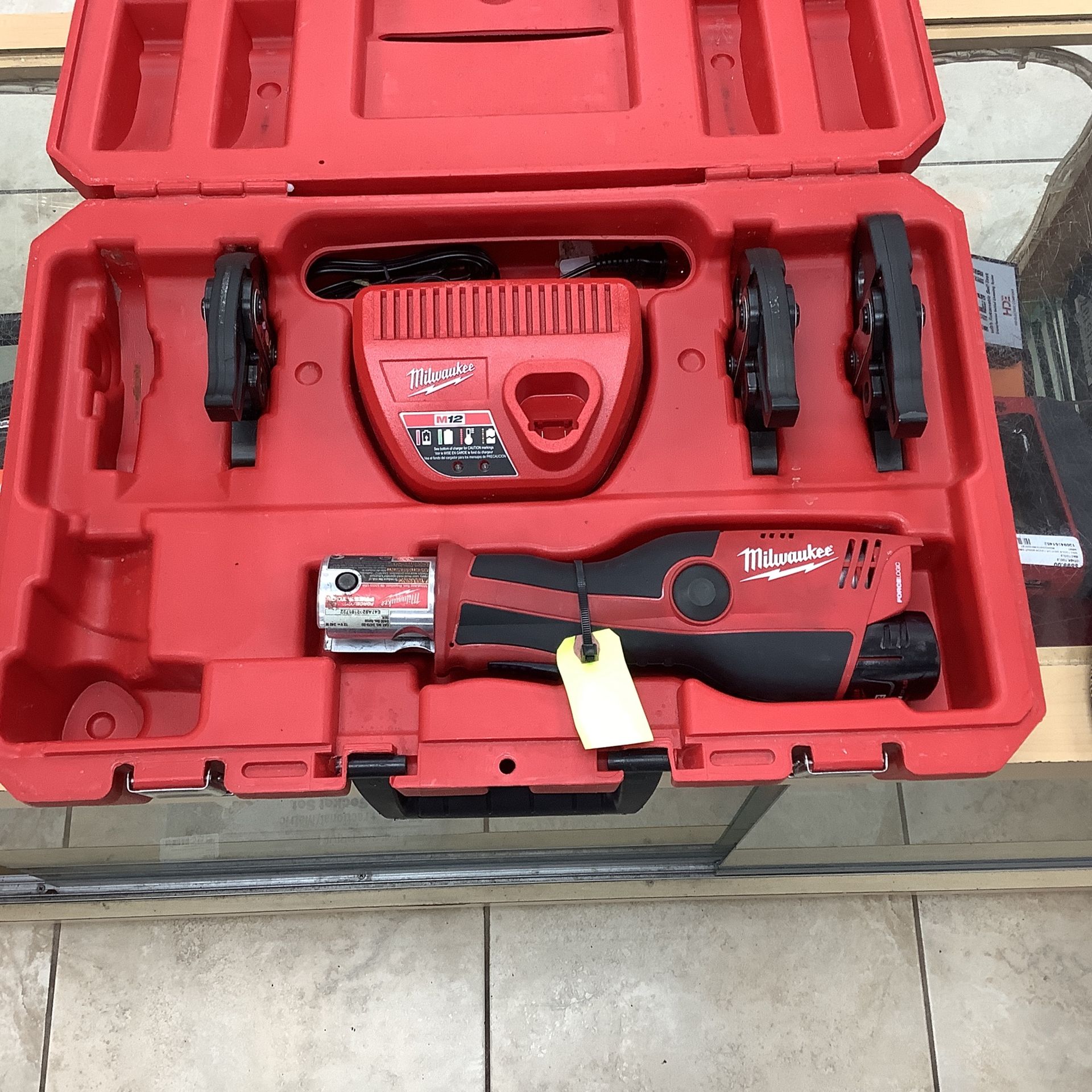 Milwaukee M12 Press Tool