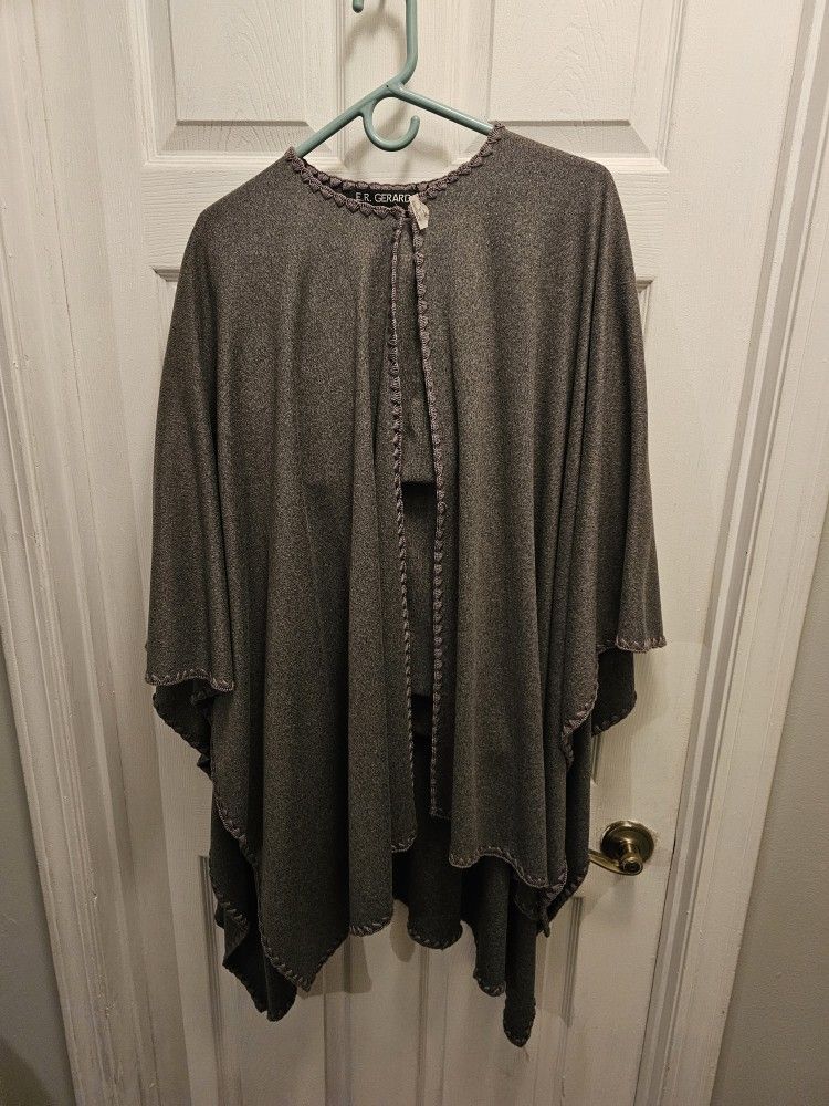 3pc Women's Outfit Pant, skirt, and cape