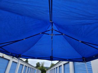 Pop up Canopy. 10 x 10