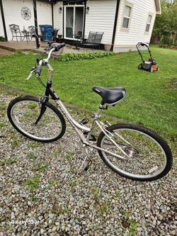 Womens Raleigh Atomic 985 Mountain Bicycle Wheels 26