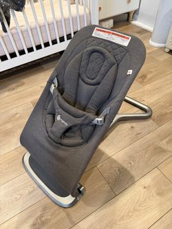 Ergobaby Baby Bouncer – Like New, Clean & Ready (Pickup Only – CA)