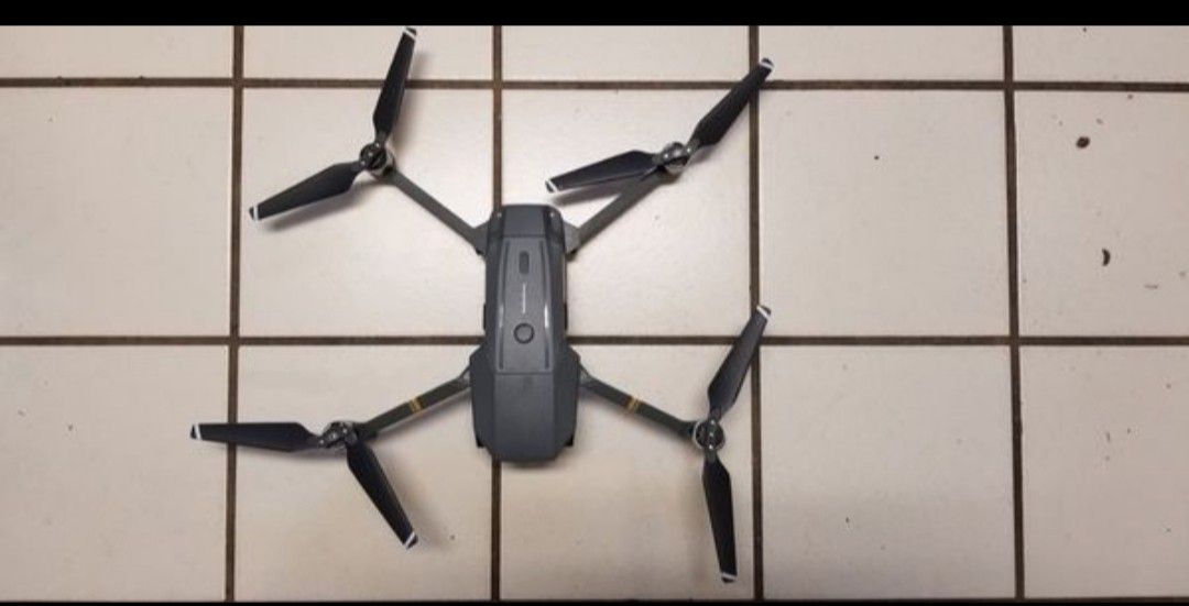 Dji mavic pro brand new CONDITION. Comes with 3 batteries, gimbal cover & protector. Extra props, 2 batt car charger and pelican case. $1200 obo