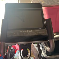 Commercial 14.9 NordicTrack Elliptical W/ iFit $500