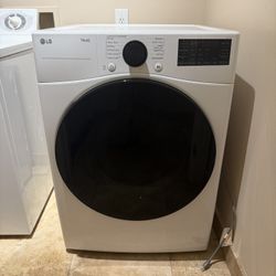 LG 7.4 cu. ft. Gas Dryer with TurboSteam and Built-In Intelligence, in White