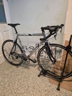 🔥🚲🔥Fuji Team Pro Road Bike 58cm (5'7 to 6'0)🔥🚲🔥