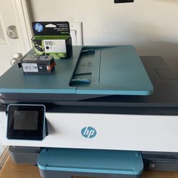 HP Printer And 2 Ink Cartridges 