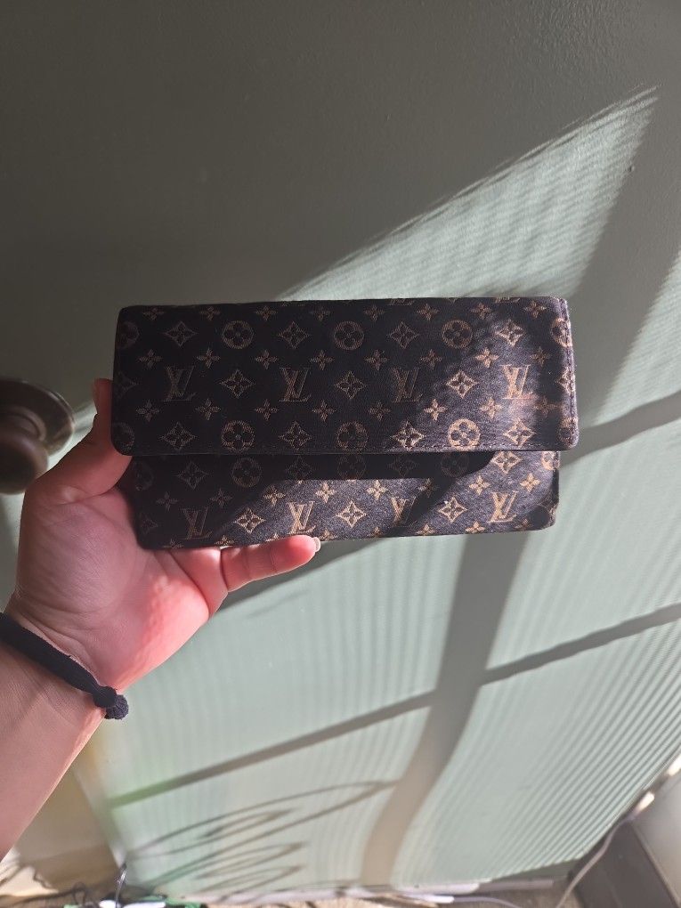 Louis Vuitton Wallet