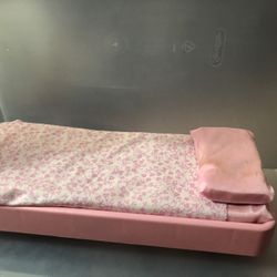 1970 Barbie Plastic Dream house Pink Bed