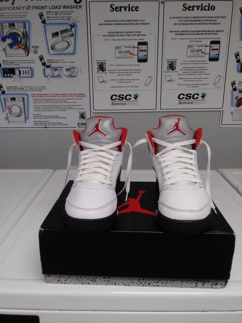 Fire red 5s Szie 8 DELIVERED!!!Buy 1 Get 1 50% Off