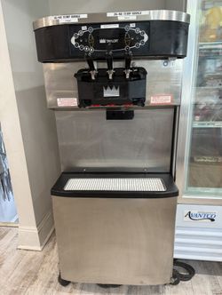 Taylor Soft Serve Machine C712 Twist