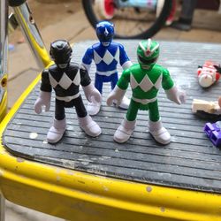 MINI POWER RANGERS TOYS  SCG 15$