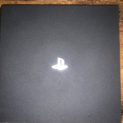 Ps4 Pro Two Controllers