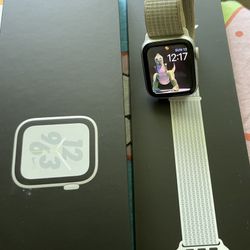Apple Watch Series 4