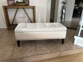 Storage ottoman