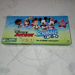 Disney Jr. Scrabble Jr. Crossword Board Game In Excellent New Condition (Is Complete Nothing Missing)