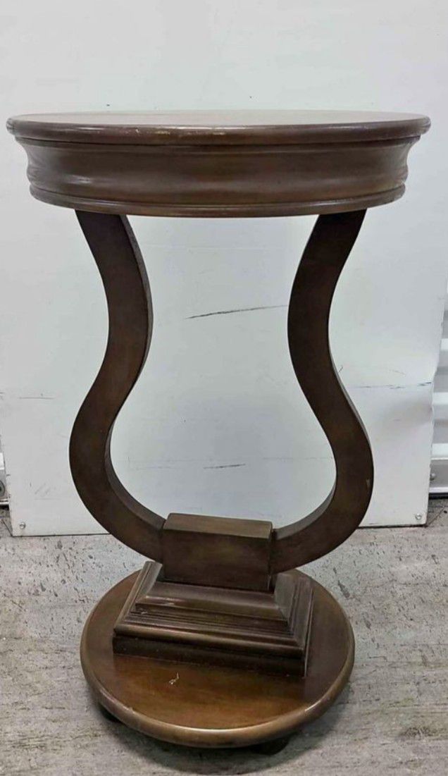 Round Regency Style Occasional End Table

