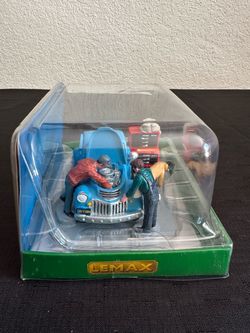 Lemax Miniature Auto Garage Scene Figurine