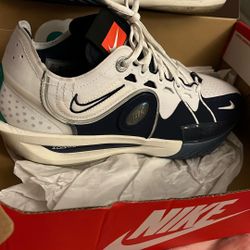 Men’s Nikes Size 9.5